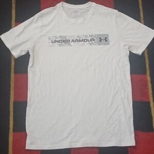 Under Armour Shirt (M)